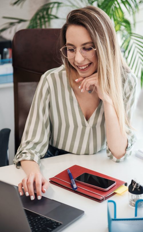 young-woman-working-on-a-computer.jpg